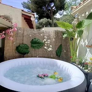 Séjour chez l'habitant Adorable Petite, Martigues