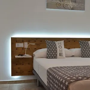 Arkadia 2.1 Appartement Roses